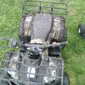 Meet your Posher, Devin